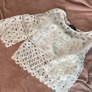 Lace Lulus top NWOT